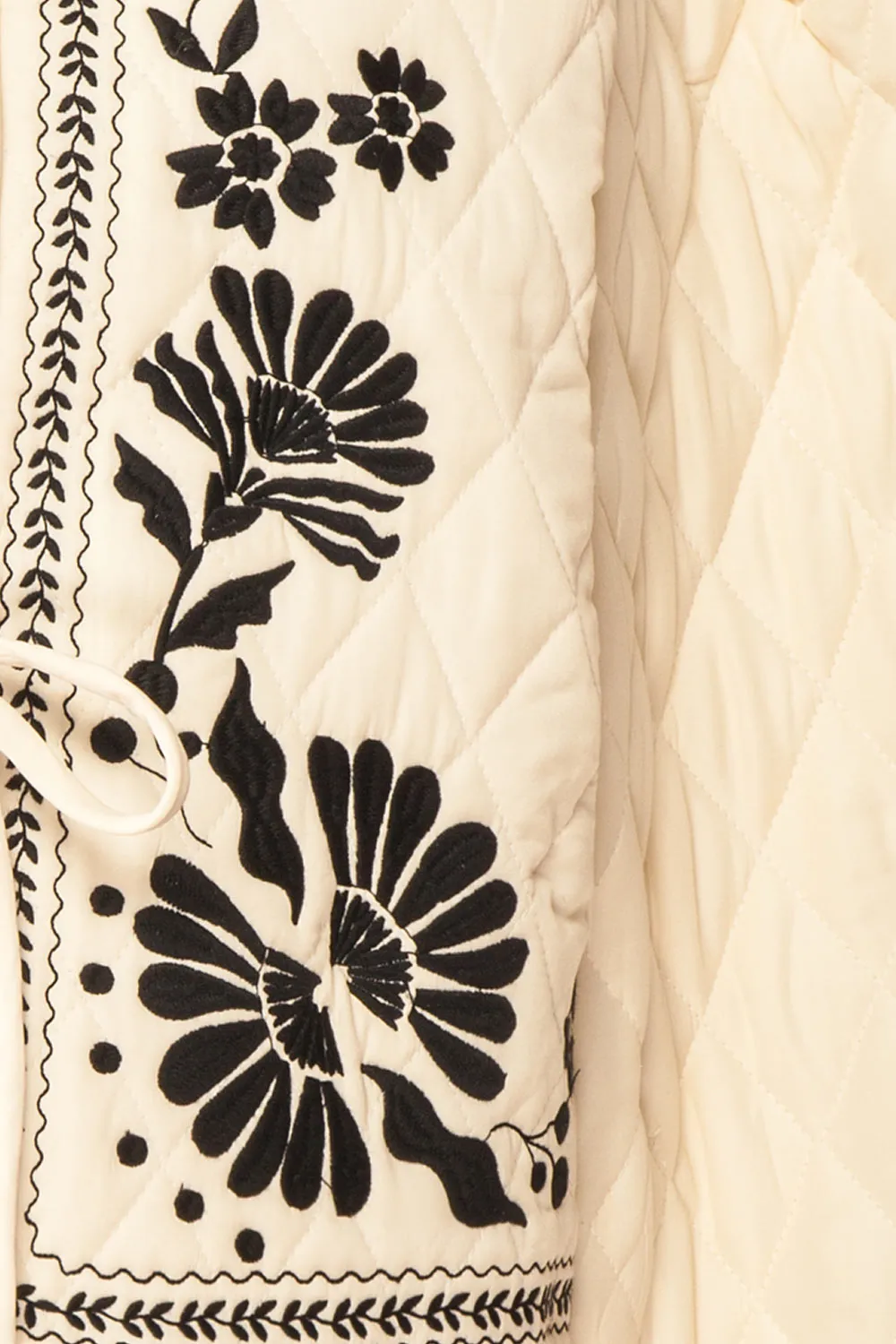 Esmeray | Floral Embroidered Beige Jacket