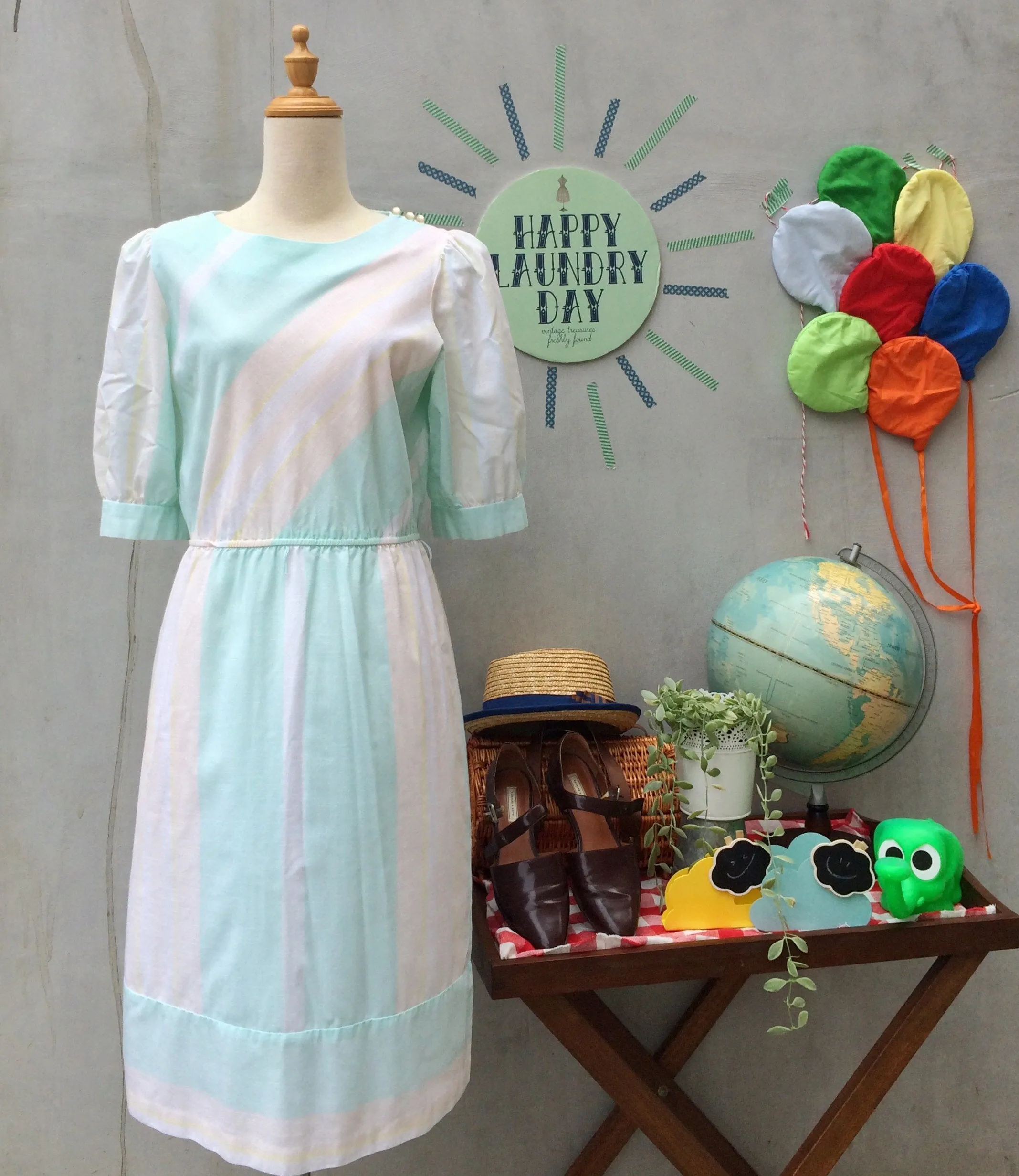 Gentle Gina | Vintage 1970s 1980s pastel Blue Pink wide stripes Dress