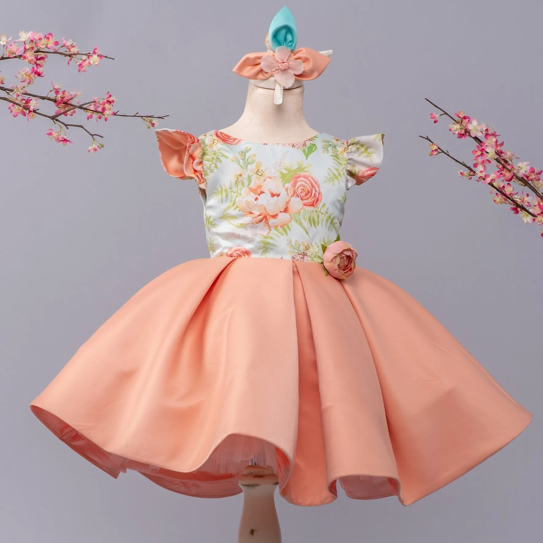 Leila Dress (Peach)