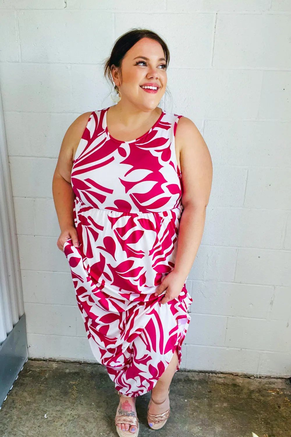 Magenta & White Floral Fit and Flare Sleeveless Maxi Dress