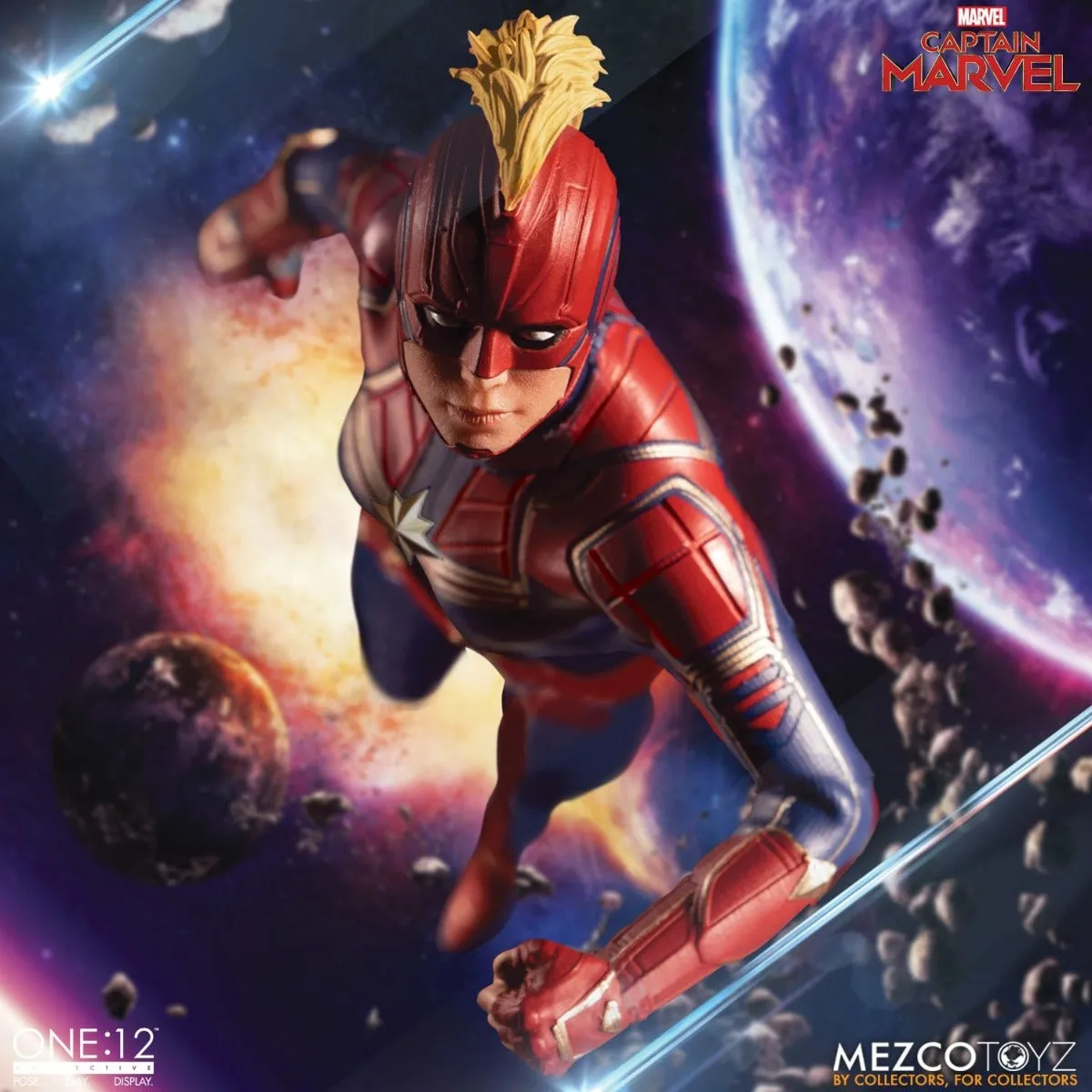 MEZCO TOYZ CAPTAIN MARVEL COLLECTIVE 1/12 SCALE - 76670