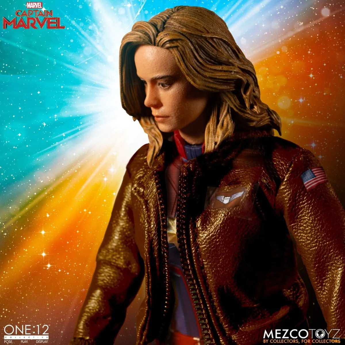 MEZCO TOYZ CAPTAIN MARVEL COLLECTIVE 1/12 SCALE - 76670