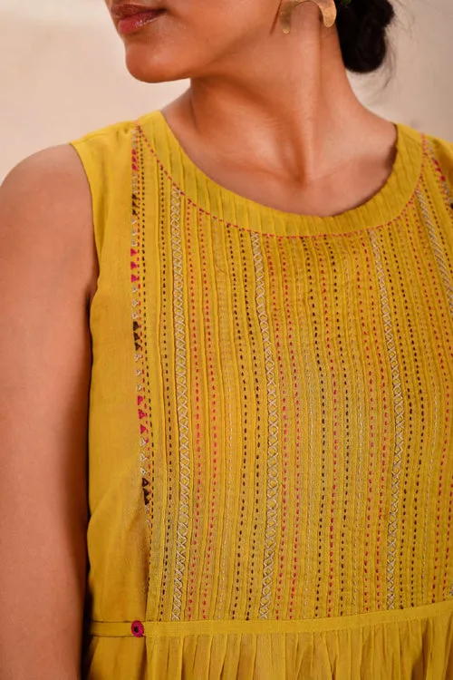 Rangsutra Saheli Double Layer Hand Embroidered Yellow Mulmul Cotton Kurta Dress With Printed Pink Slip
