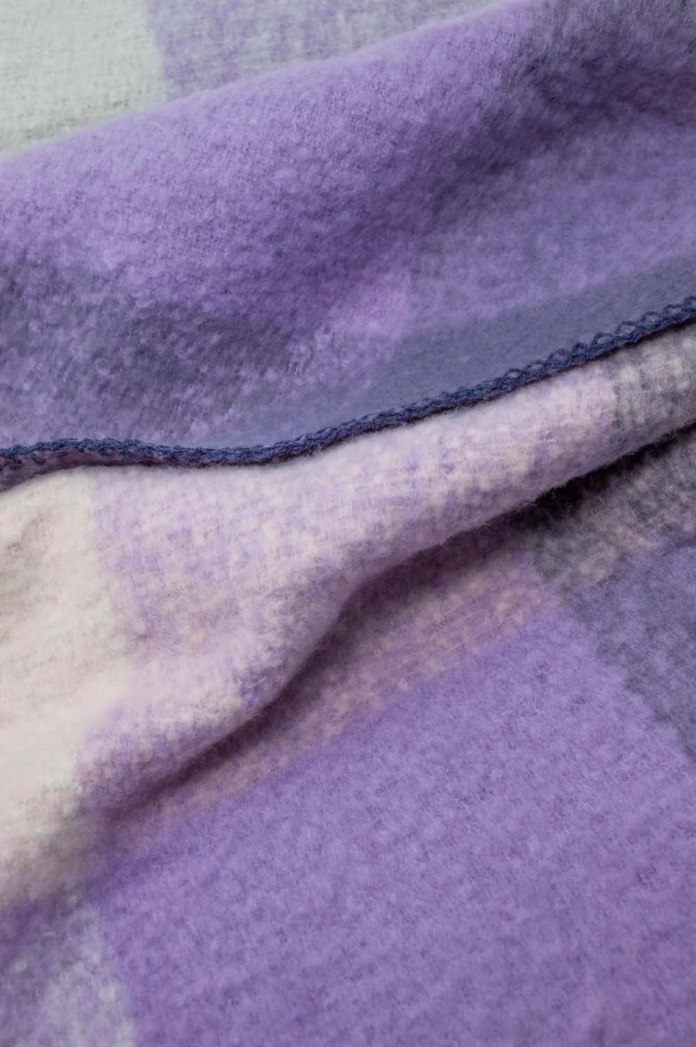 Scarf In Beige And Purple