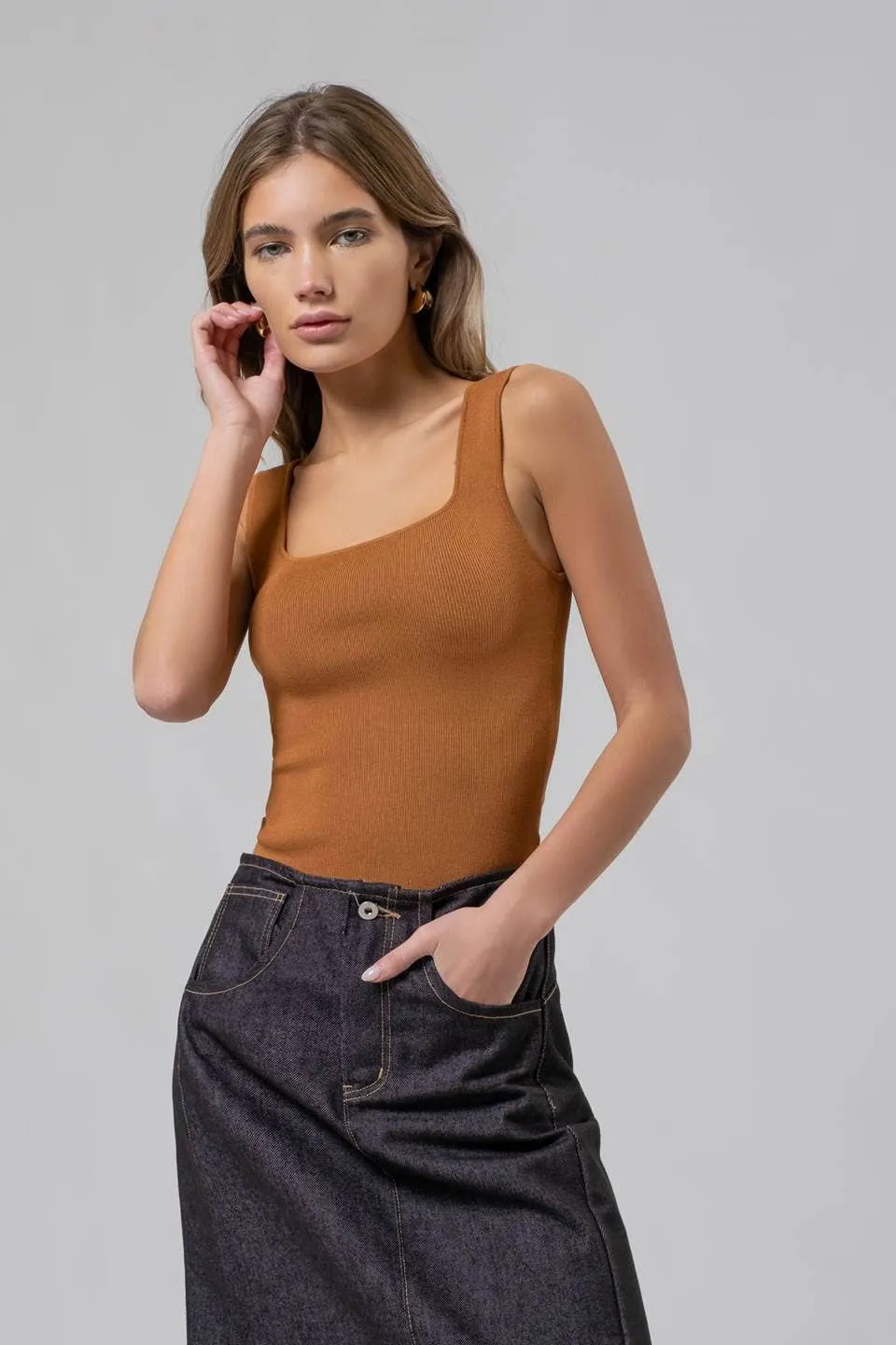 SQUARE NECK SWEATER KNIT TANK
