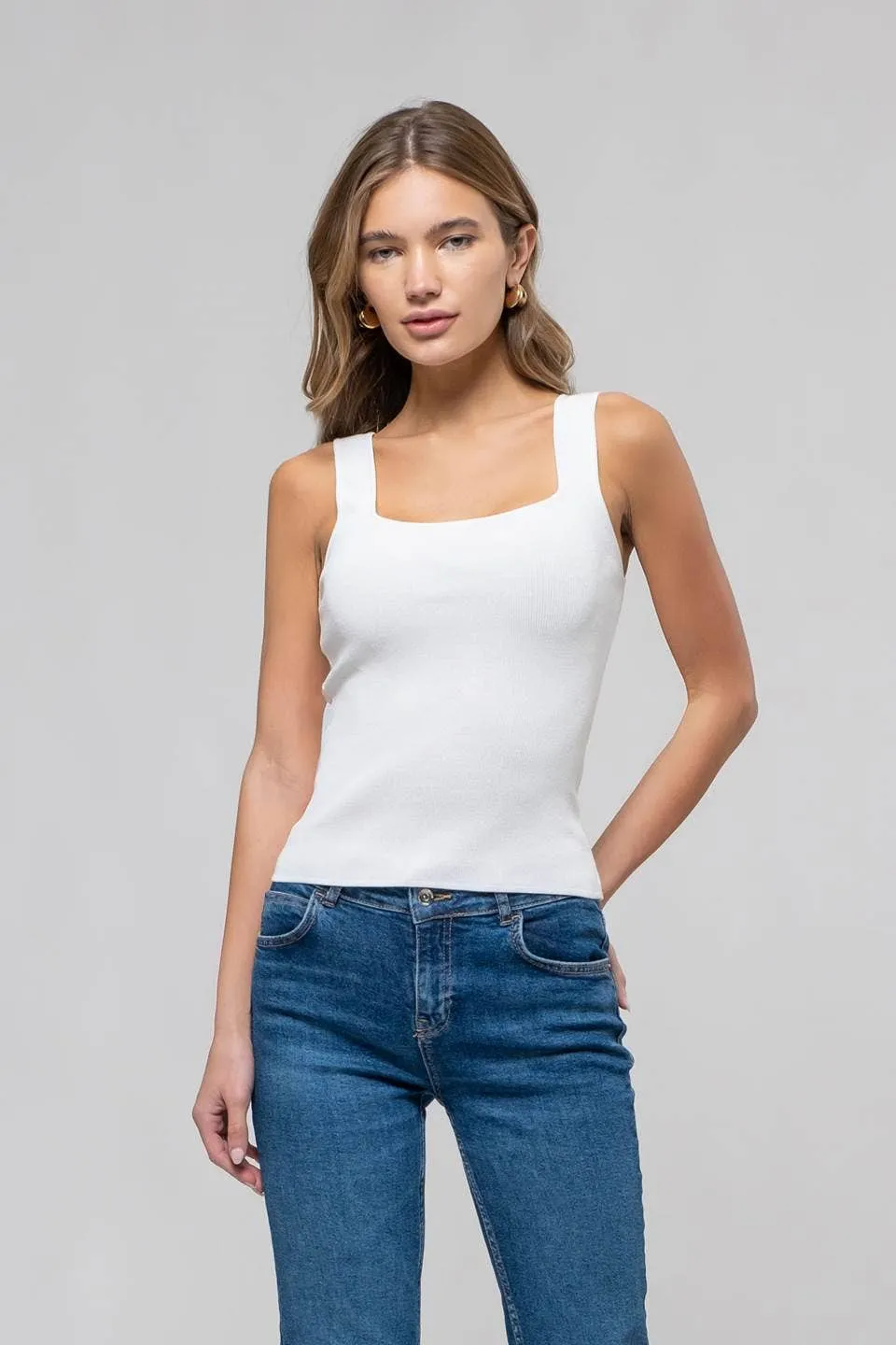SQUARE NECK SWEATER KNIT TANK