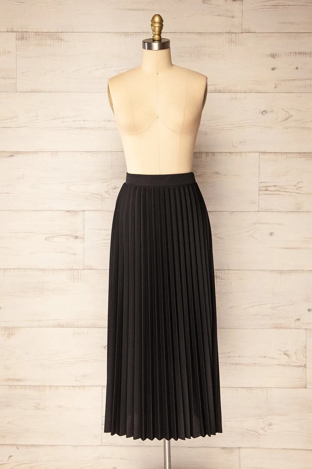 Vaduz Black | Pleated Maxi Skirt