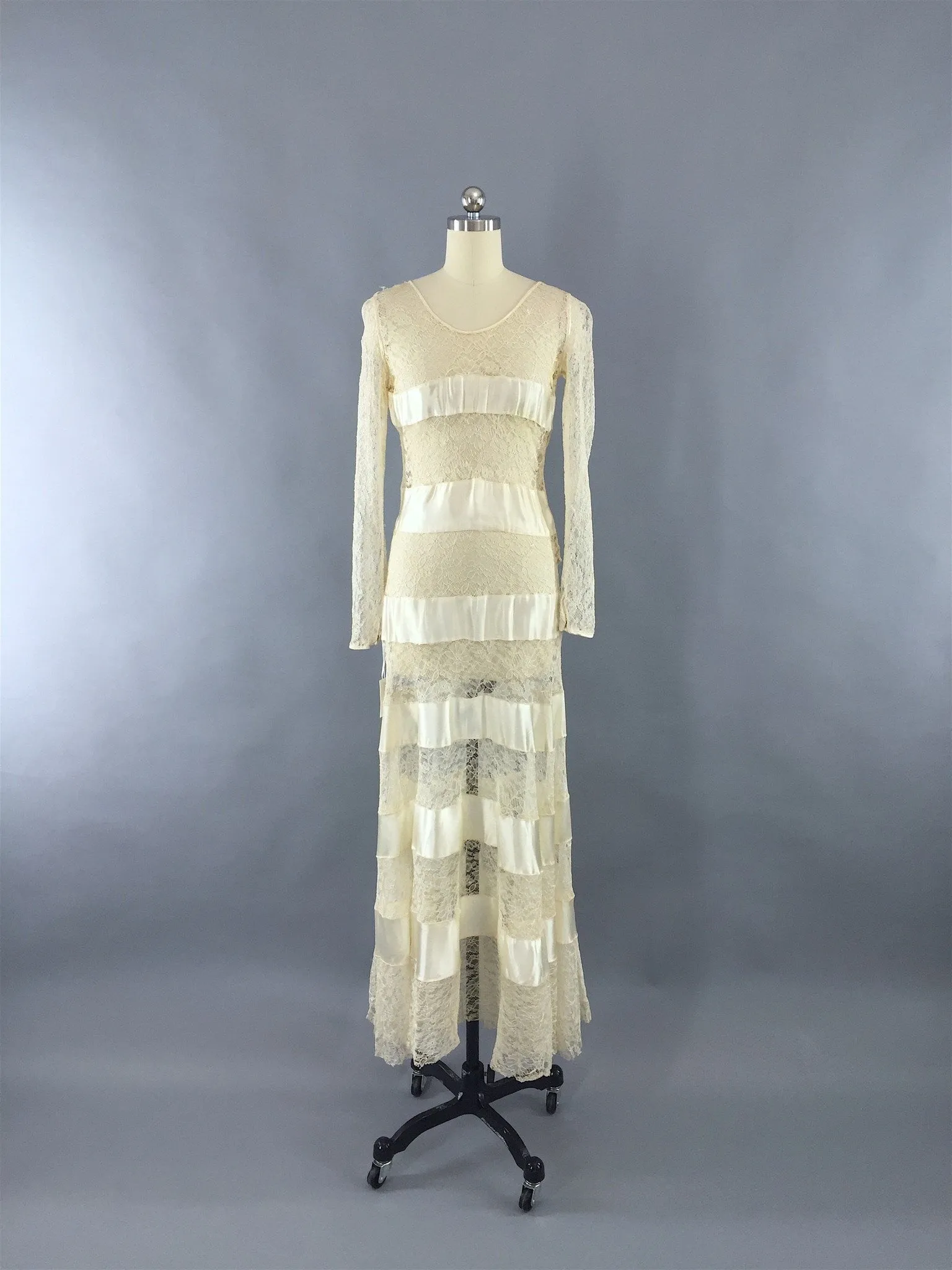 Vintage 1930s Lace Satin Wedding Dress / For Costume or Study