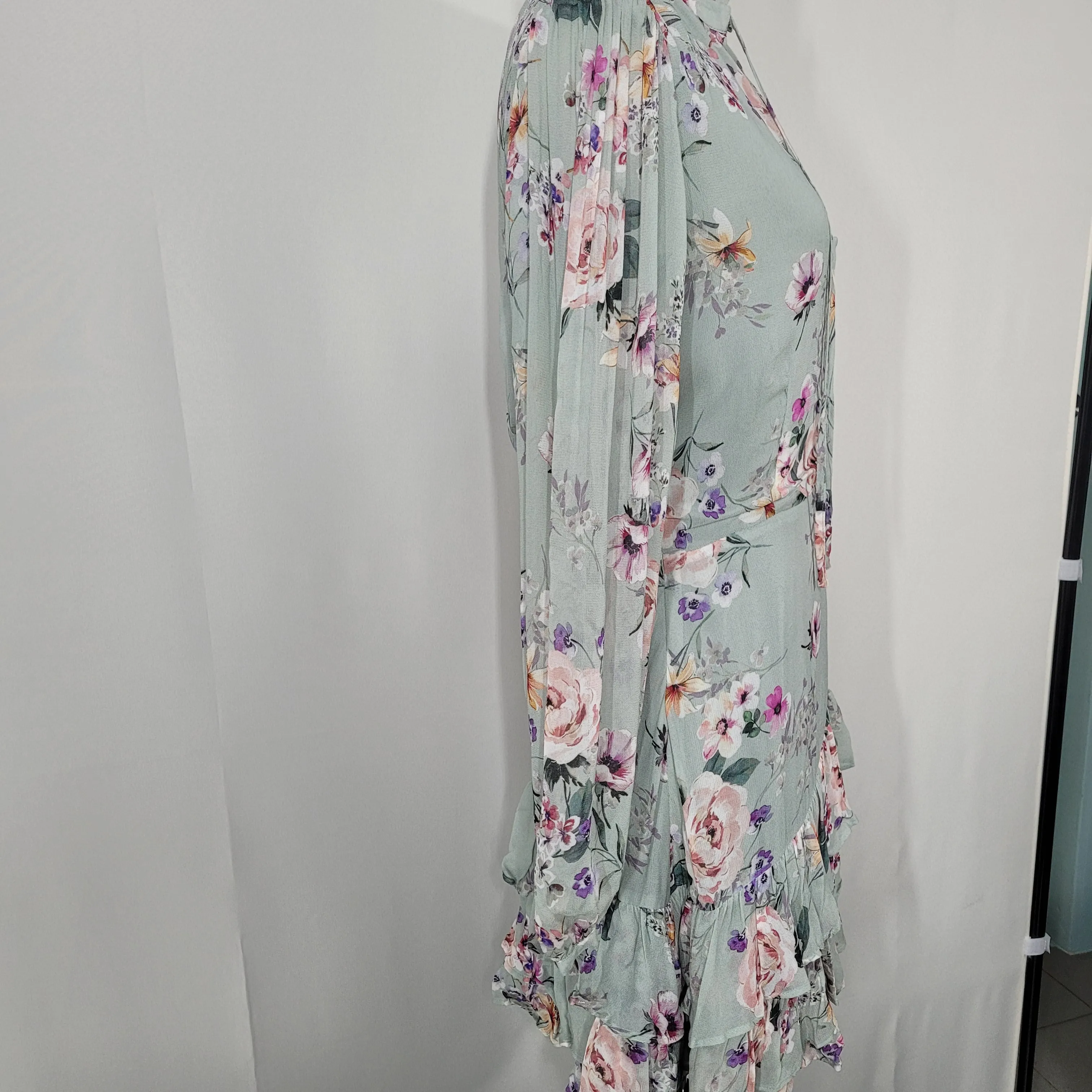 Yumi Kim Silkwood Sage Jenna Mini Dress Blouson Long Sleeves Ruffle Skirt Detail Size Small
